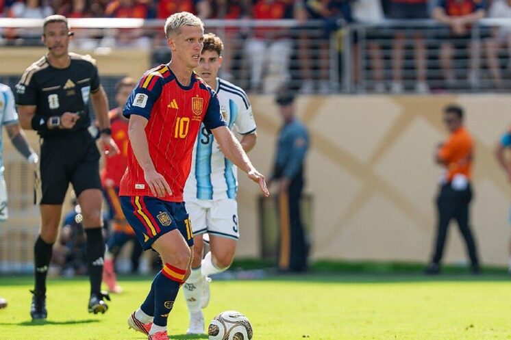 Dani Olmo sous le maillot de l’Espagne
