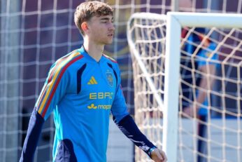 Dean Huijsen à l’entraînement avec la sélection espagnole