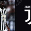Randal Kolo Muani sous le maillot de la Juventus à côté du logo du club