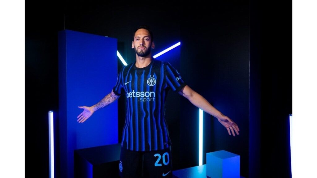 Juventus–Çalhanoğlu : Turin surveille la situation du milieu de l’Inter
