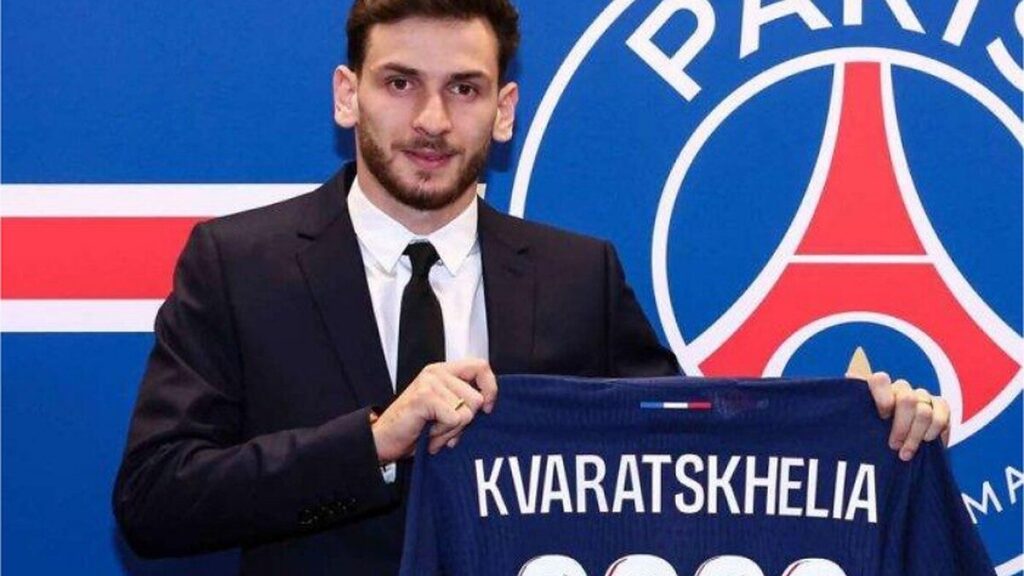 PSG : Kvaratskhelia raconte pourquoi il a écarté les autres clubs