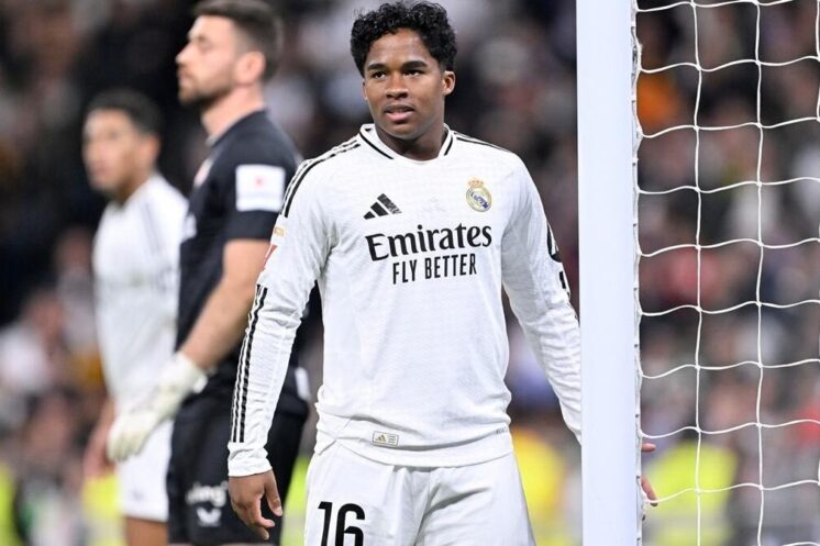 Endrick en match avec le Real Madrid