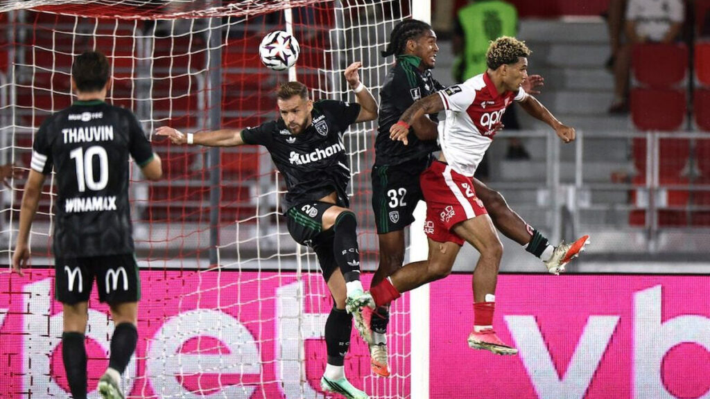 Monaco prend seul la tête de Ligue 1 : Paris Brunner frappe encore