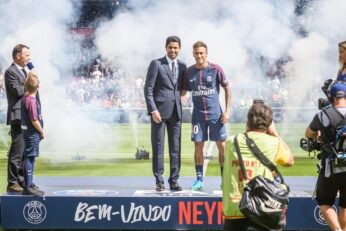Neymar lors d’un événement avec le Paris Saint-Germain