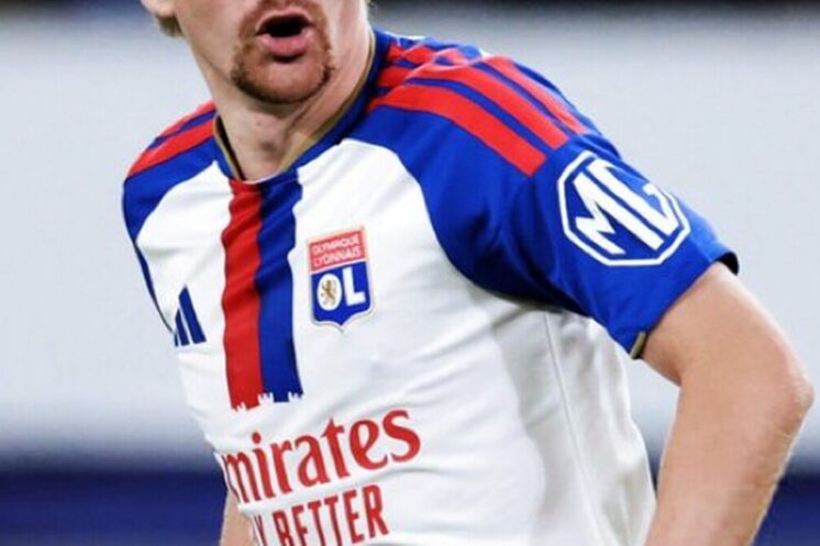 Pavel Sulc avec le maillot de l’Olympique lyonnais