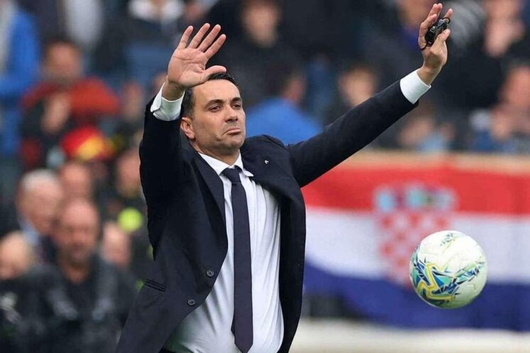 Quatre matchs et déjà viré : Bologna remplace Tedesco par Palladino jusqu’en 2029