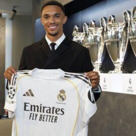 Trent Alexander-Arnold lors de sa présentation au Real Madrid.