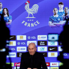 Zinédine Zidane lors de la présentation de sa première liste avec l’équipe de France.