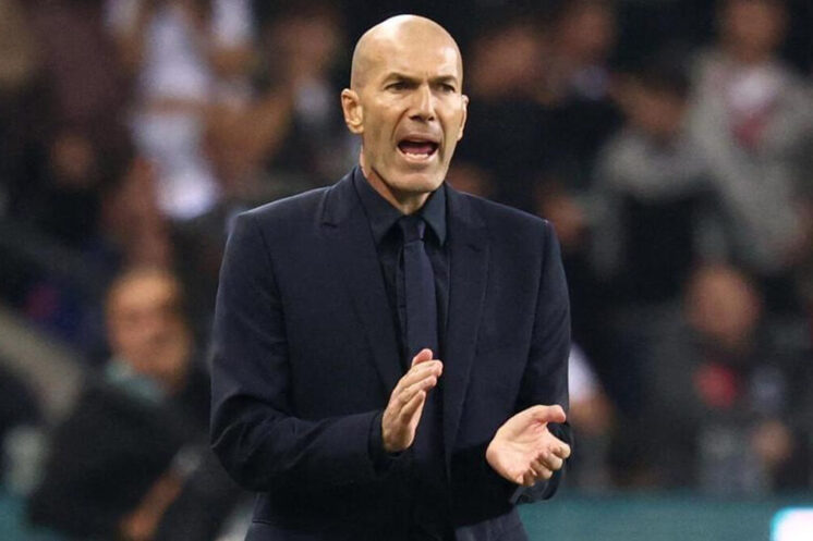 Zinédine Zidane sélectionneur de l’équipe de France contre la Turquie
