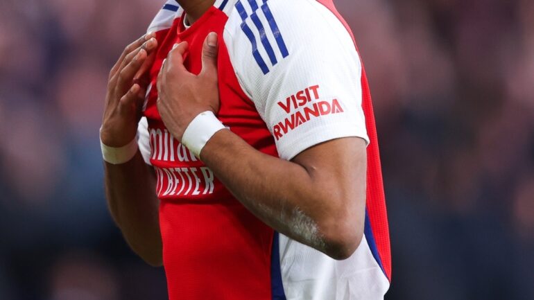 Arsenal vend ses attaquants mais promet une dynastie