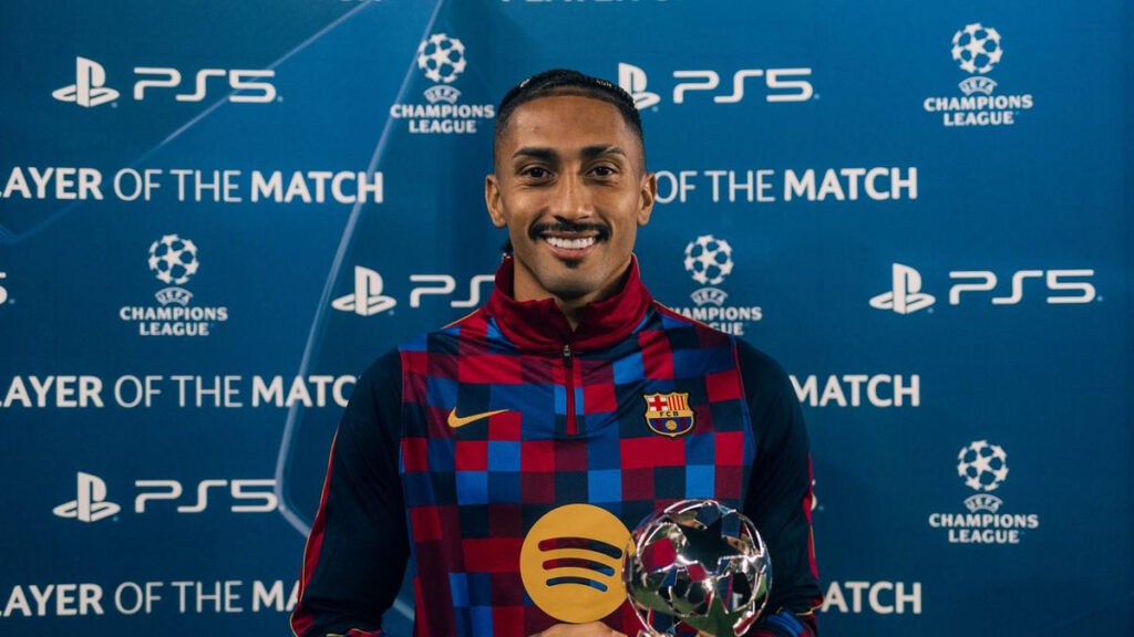 Raphinha atteint huit buts et conduit le Barça vers un large succès européen