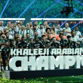 Les joueurs d’Arabie saoudite célèbrent leur victoire en Gulf Cup