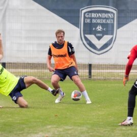 Séance d’entraînement des Girondins de Bordeaux pendant la reconstruction de l’effectif
