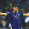 Edin Džeko sous le maillot de la Bosnie-Herzégovine lors d’une rencontre internationale en 2026