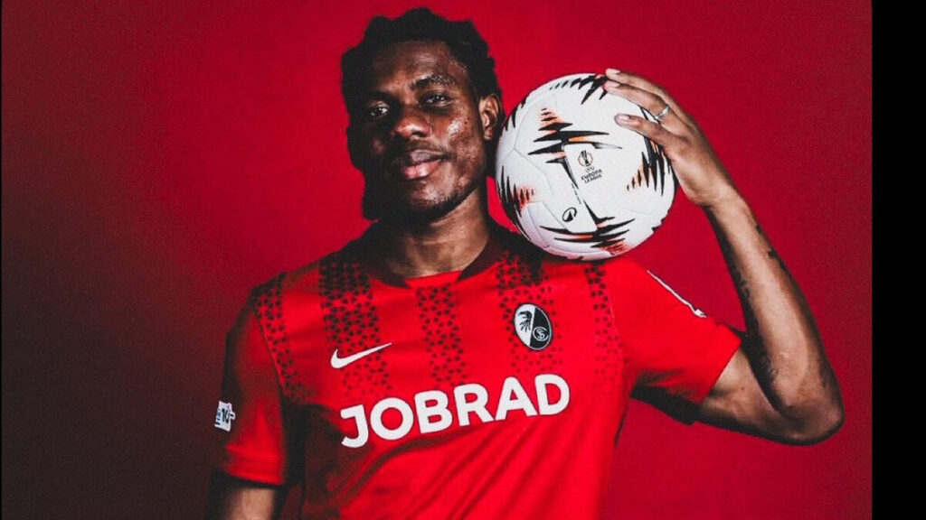 Fribourg remporte un match fou contre Jablonec : cinq buts pour débuter