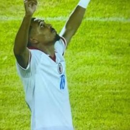 Wilson Isidor célébrant sous le maillot d’Haïti