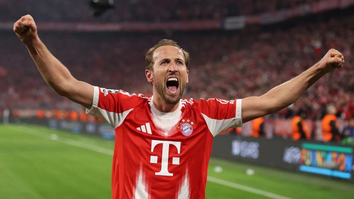 Harry Kane célèbre un but avec le Bayern Munich.