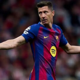 Un joueur du FC Barcelone sur la pelouse.