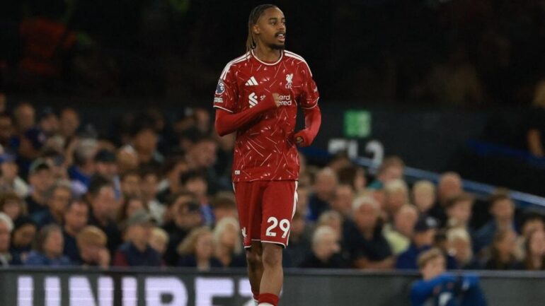 Liverpool : Thierry Henry demande du temps pour Barcola et pointe sa finition