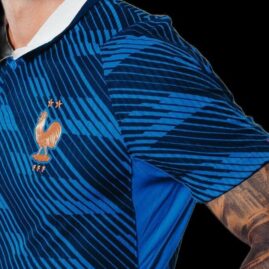 Lucas Da Cunha avec le maillot de l’équipe de France