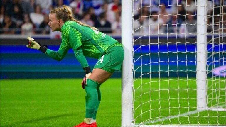 Lyon-Chelsea : Hannah Hampton verrouille le choc européen pour le retour de Bompastor