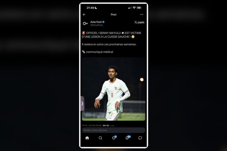 Senny Mayulu avec l’équipe de France Espoirs dans une capture de publication