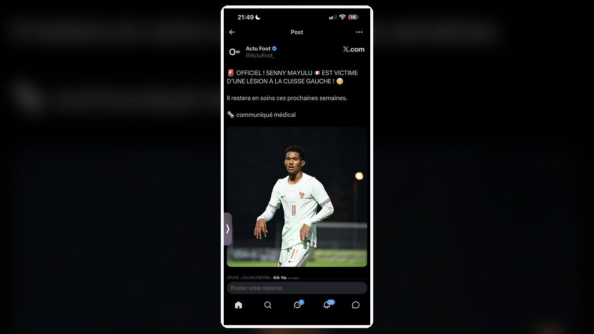 Senny Mayulu avec l’équipe de France Espoirs dans une capture de publication