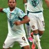 Un joueur du Portugal célèbre un but contre le Danemark en Ligue des nations
