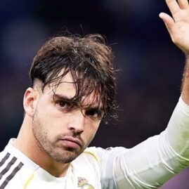 Raúl Asencio avec le Real Madrid
