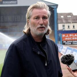 Robbie Savage s’exprime après sa nomination à Peterborough United