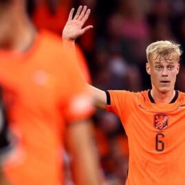 Jan Paul van Hecke sous le maillot des Pays-Bas pendant la fenêtre internationale de septembre 2026
